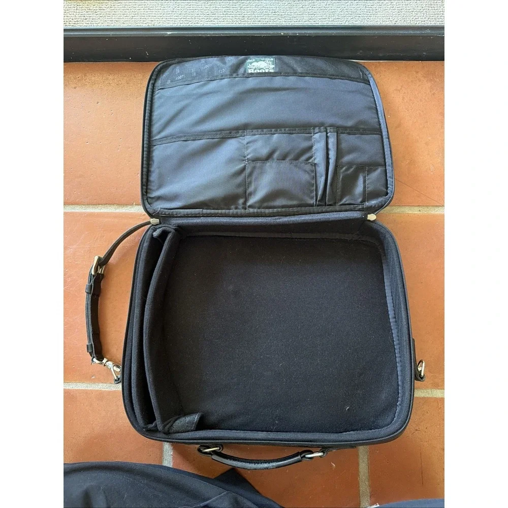 ROOTS Vintage Black Leather Canada Messenger Briefcase Sling Silver Buckles